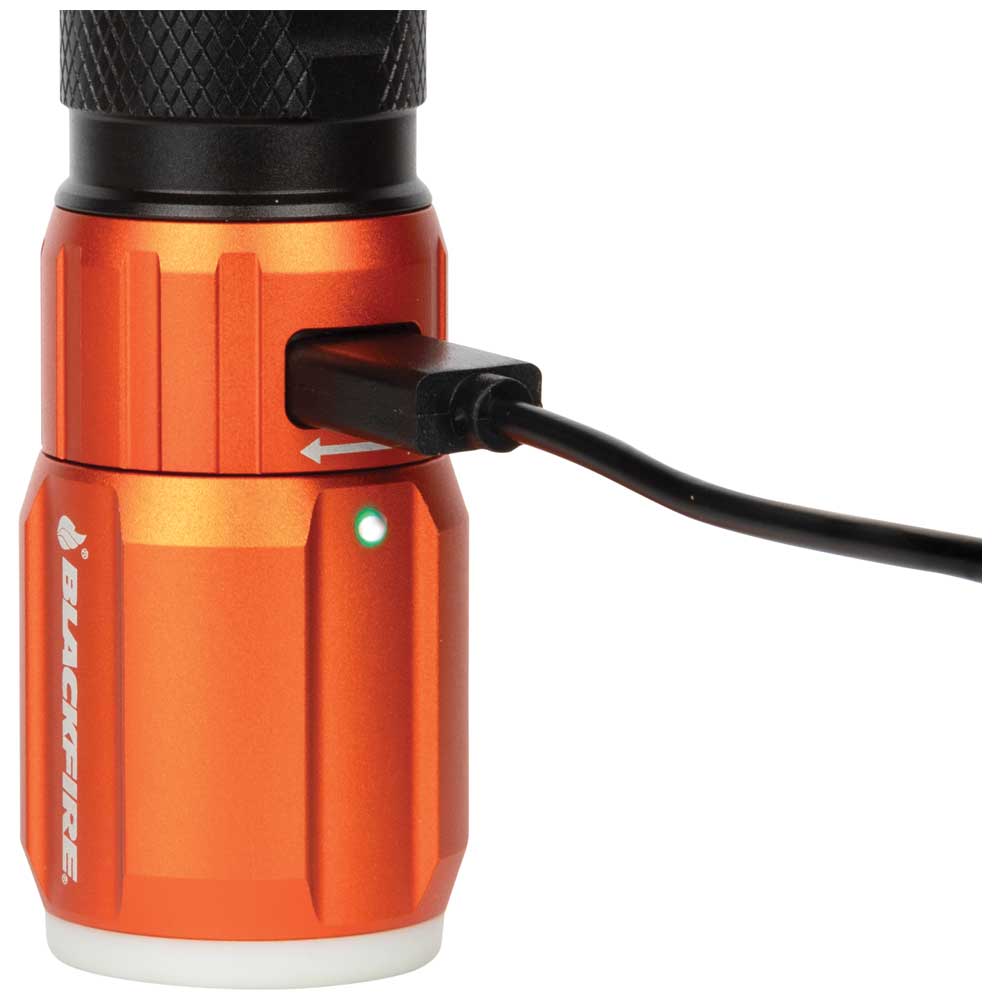 Rechargeable Weatherproof 500 Lumen Flashlight Lantern alternate image 2
