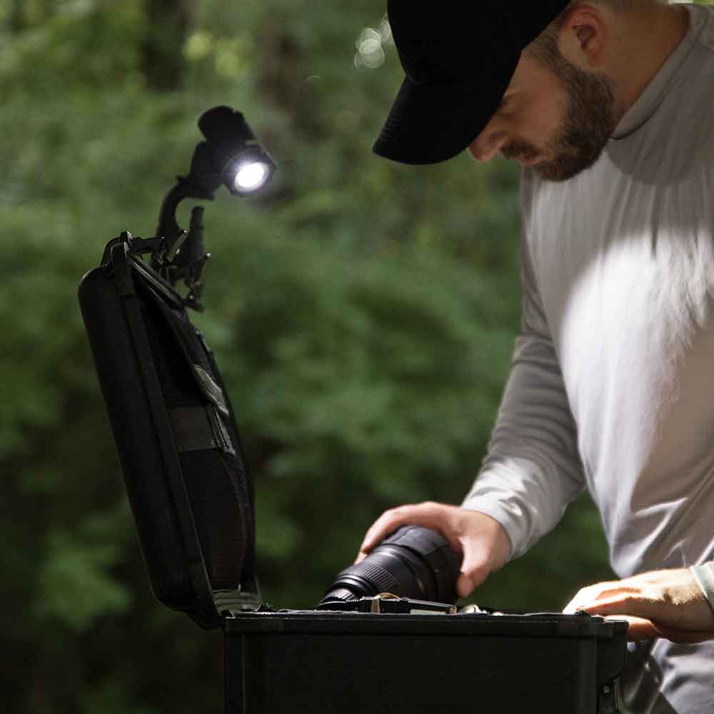 Waterproof LED Clamplight alternate image 4